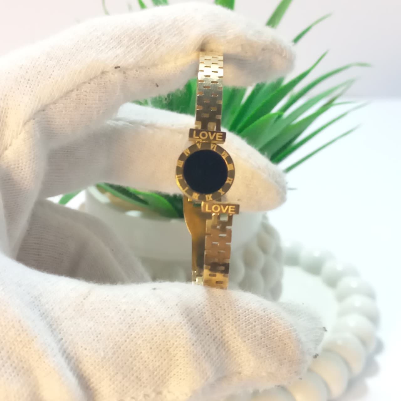 Bracelet with Black Round Center